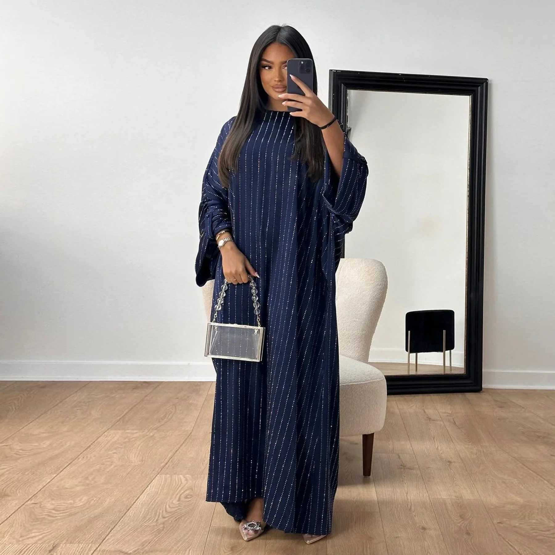 2024 Luxury Dubai Abaya Dress for Muslim Women Ramadan Eid Saudi Arabia Party Jalabiya Clothing Islamic Turkey Modest Long Robe X2505141