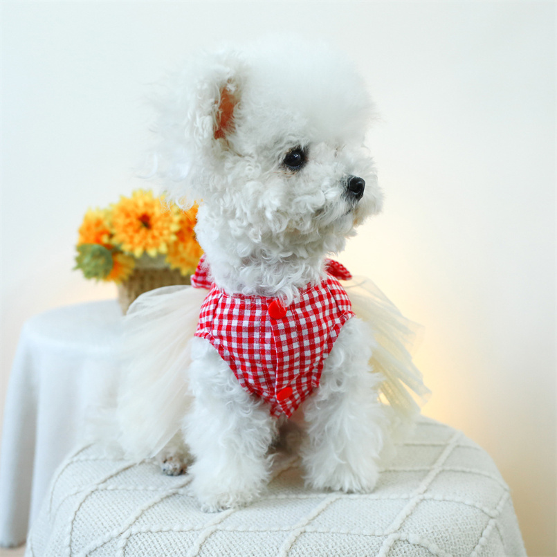 Heart Charming Pet Attire - Red and White Checkered Princess Gauze Skirt for Cats and Small Dogs