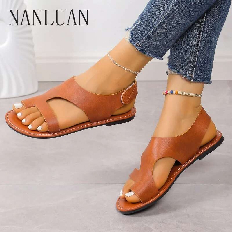 Boutique Summer Casual Style Simple Solid Color Slip-on Women's Shoes Non-slip Outdoor Hot-selg Sandals