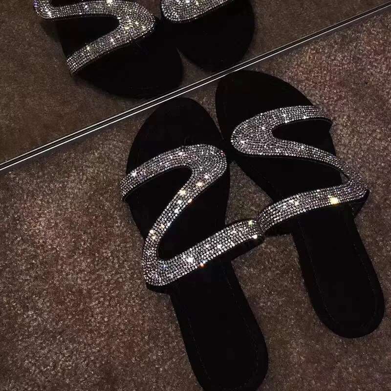 2025 Summer New Women's Sandals Summer Beach Shallow Mouth Women's Fashion Show Comfortable Designer Fashion Lightweight Shoes Sandals Women