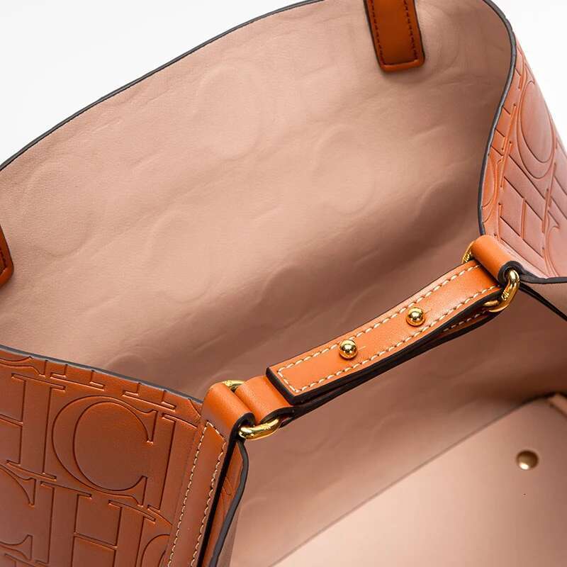 Fashionable Retro Solid Color Shoulder Bag Casual Large Capacity PU Material Women's New Handbag