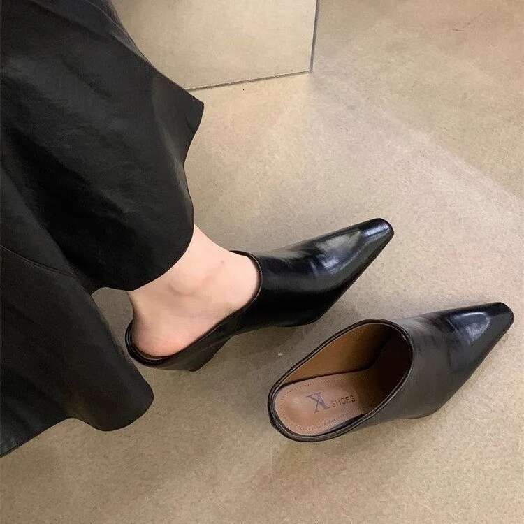 2024European American Baotou Half Women's Soft Leather Slope Heel High Cool Fashion Outwear Thick Lazy Muller Shoes