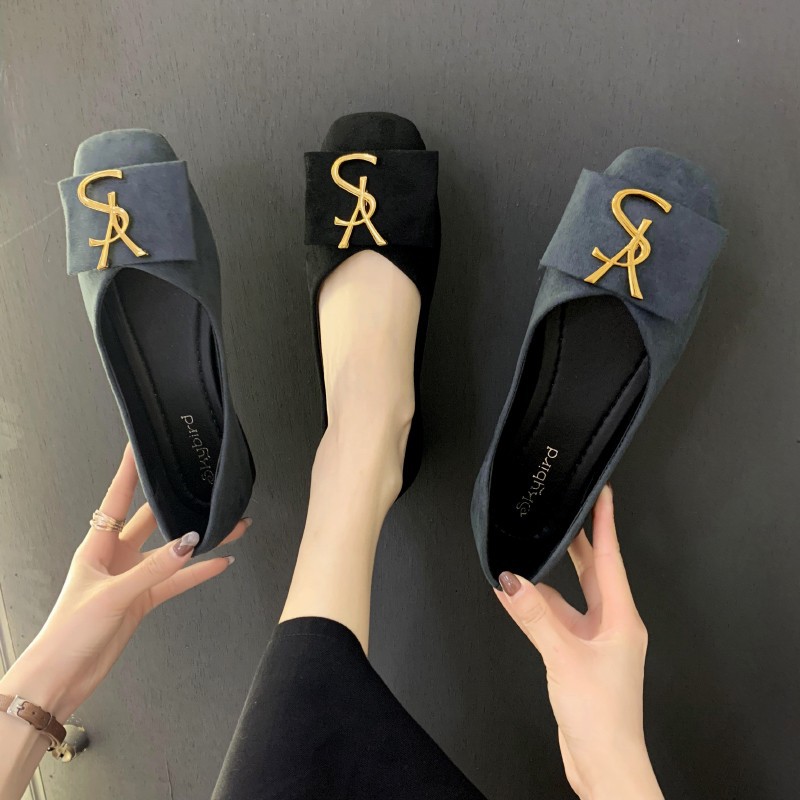 free Shipping Designer Low heeled thick heeled slippers Flat sole shoes Square headed shallow mouth sandals One kick dragging NEW 2025