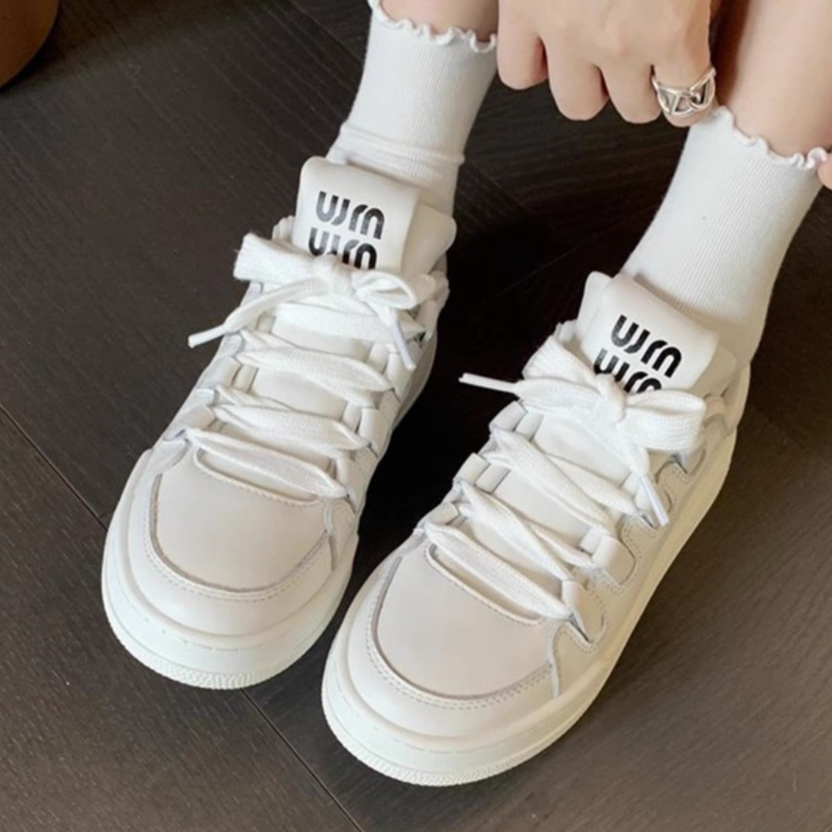 Designer casual shoes Thick soled white women's new spring sneaker woman single shoes fashion all match lace up sneaker for ladies 35-40