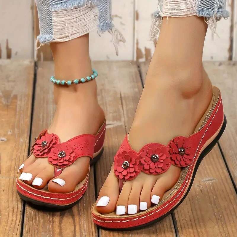 2025 Summer New Sandals Comfortable Open toed Slippers Women's Designer Fashion Flip Shoes