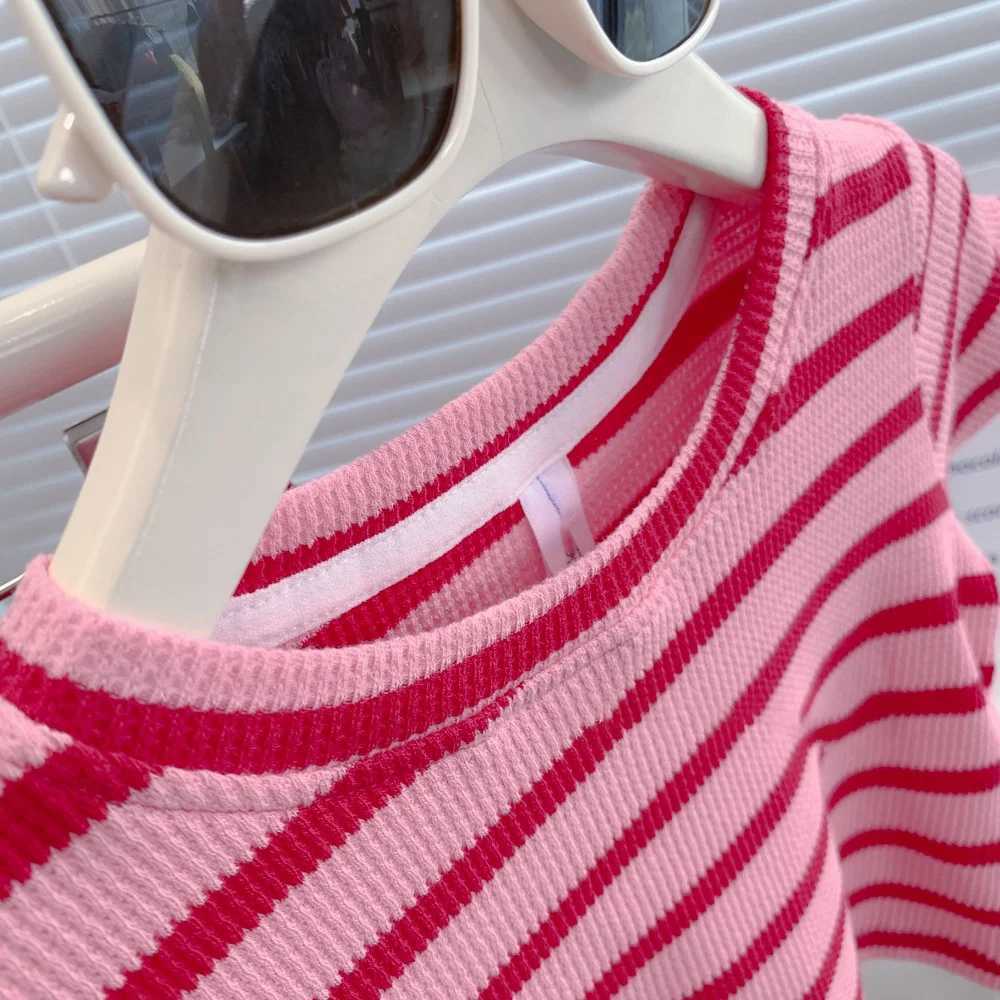 Bear collar girls clothing set 2023 summer new Korean childrens set girls striped knitted short sleeved+red wide leg pants 2 setsT250327