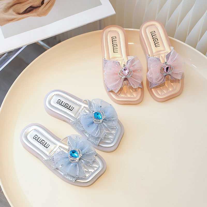 Slipper 2024 Summer Childrens Sandals Bow Flat Open Toe Childrens Slide Non slip Flip Cover Girls Sandals Cute Princess Beach Slide S25326