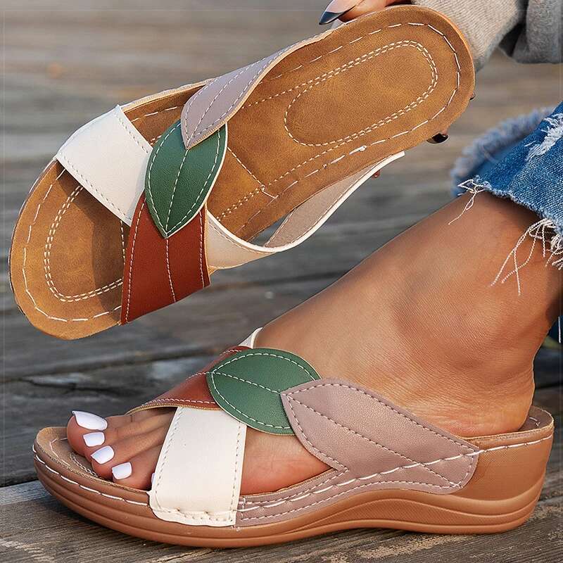 2025 Summer New Women's Comfortable Slope Heel Sandals Designer Fashion High Heel Slippers Women's Summer Shoes