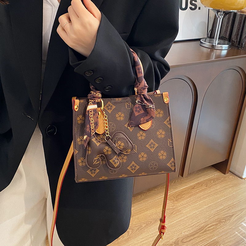 New free shipping designer bags for womens bag brown khaki New printed small handbag versatile single shoulder crossbody bag