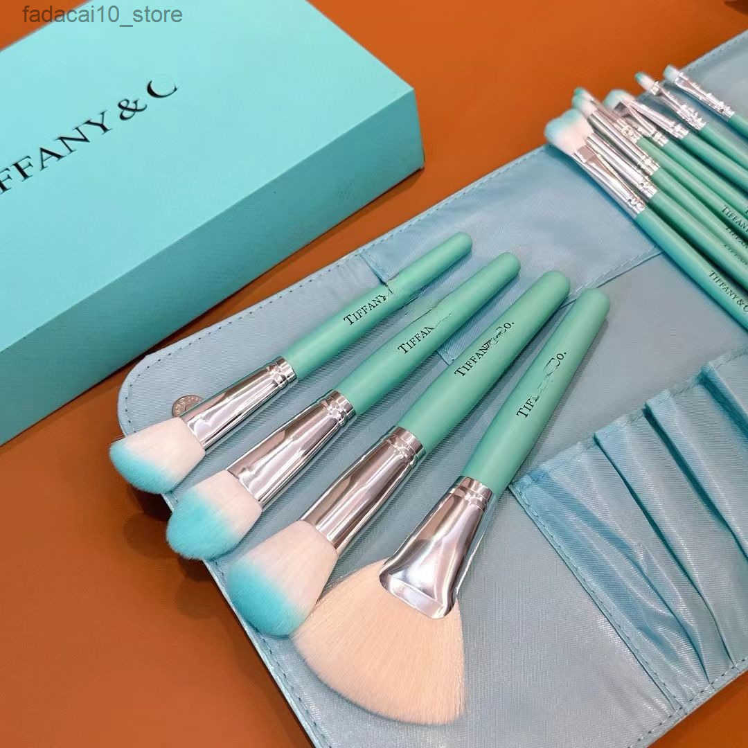 Makeup Brushes Makeup brush concealer super soft hair high-grade portable set no powder no card powder full set of high beauty brushes z250327
