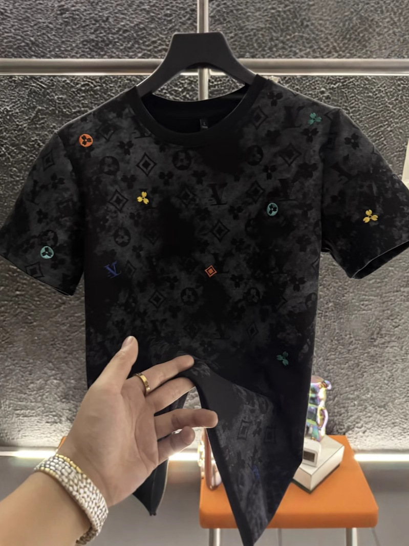 2025s Spring And Summer New Fashion Men T Short Sleeve Light Luxury Heavy Heavy Fashion T-Shirt Short Sleeve Flower Design Size M-3XL