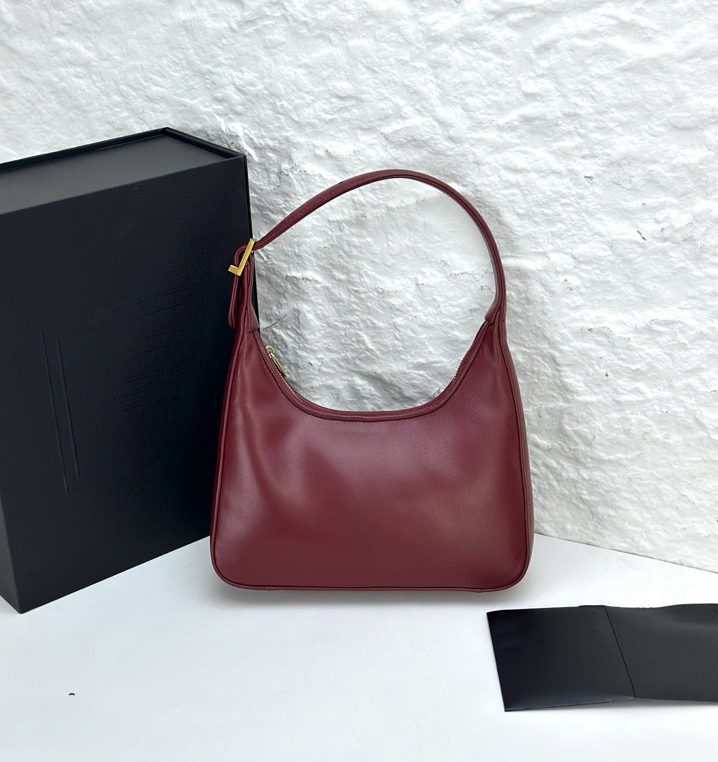 Y791484 luxury genuine leather advanced French underarm bag commuter handbag fashion one-shoulder versatile ins outing women's bag