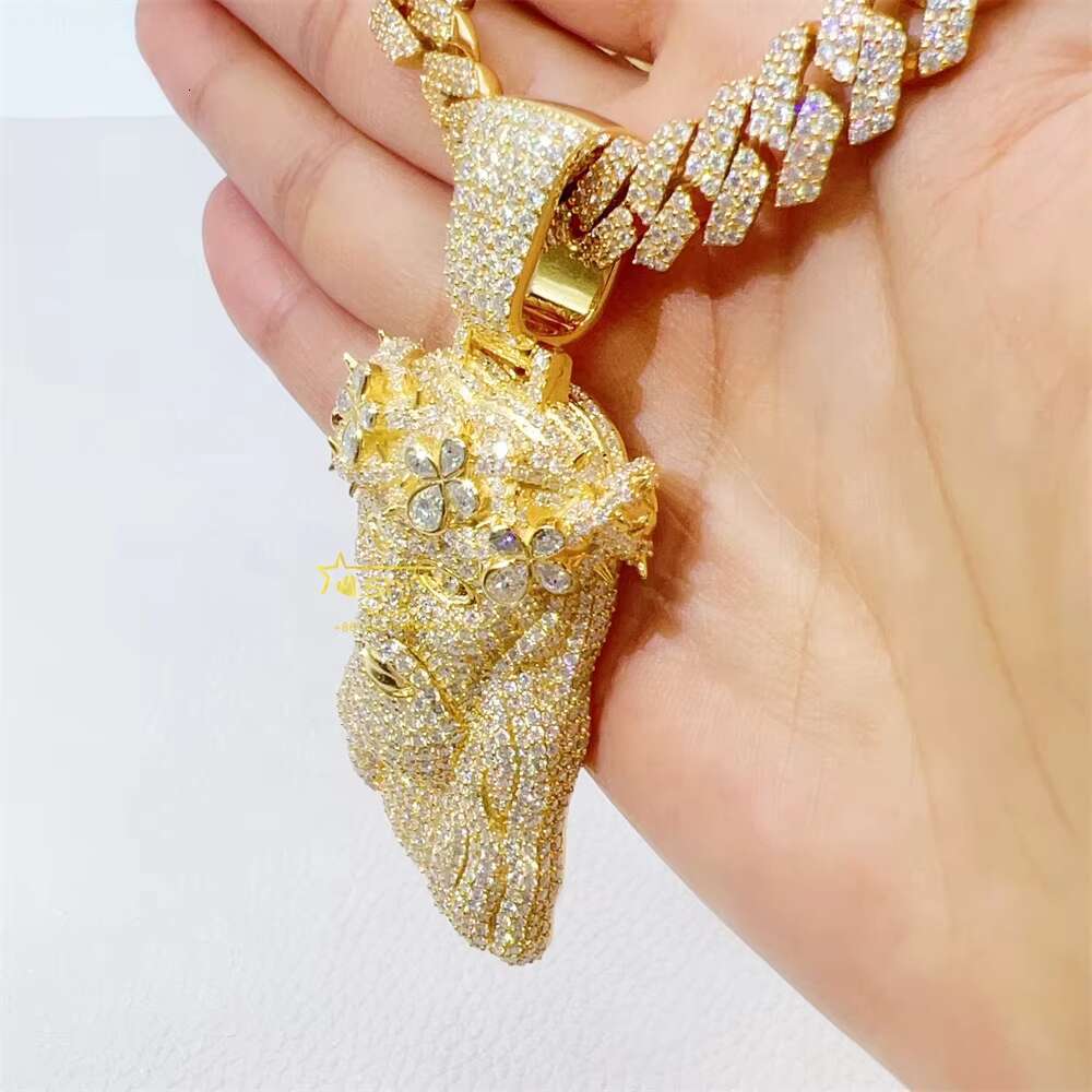 925 Sterling Siver Sparkle Fancy Shape Cluster Custom Mens GRA Moissanite Vvs Jesus Head Hip Hop Jewelry Iced Out Pendant