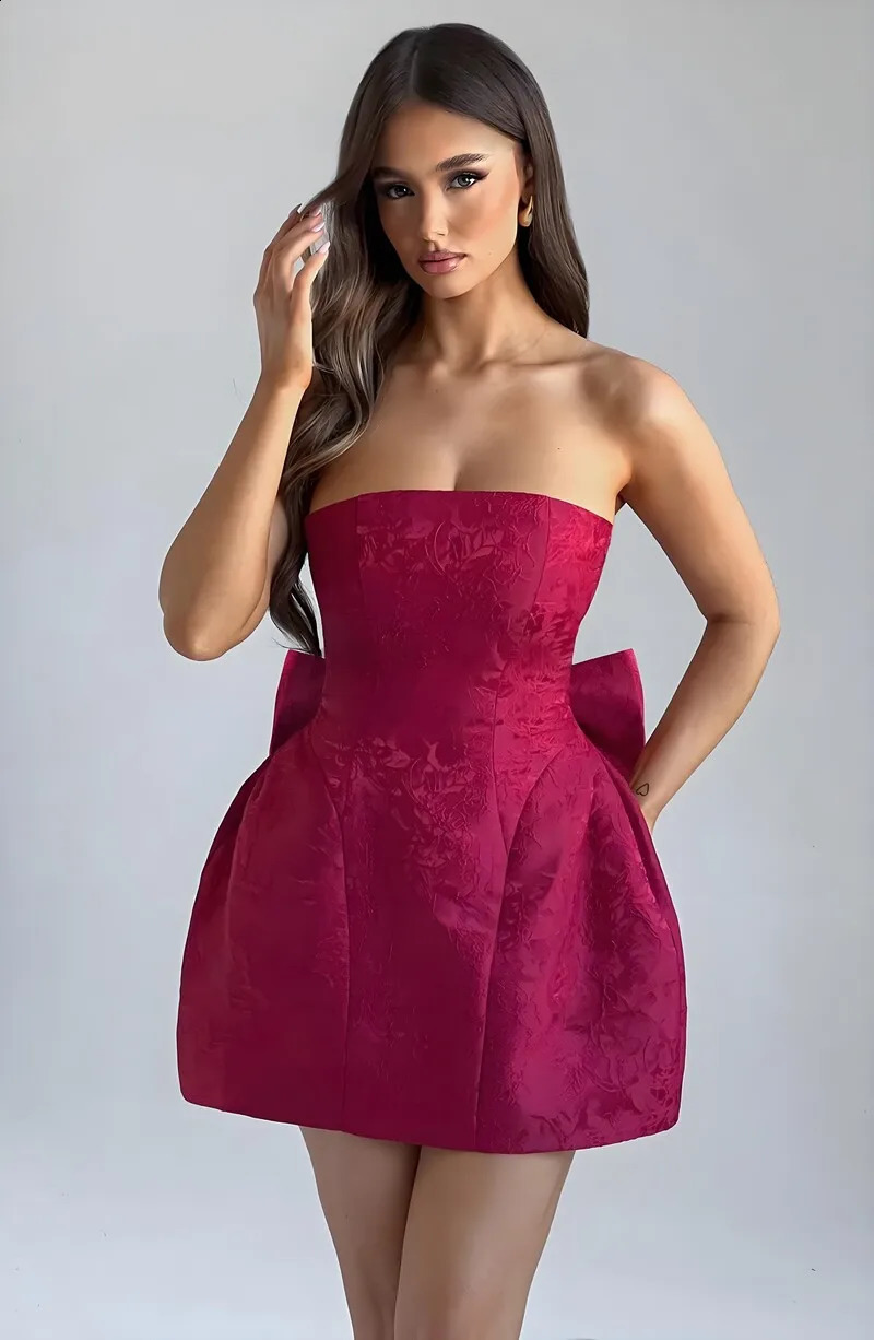 strapless sexy backless short skirt with fashionable strap style bow jacquard dress elegant ball dress 250327