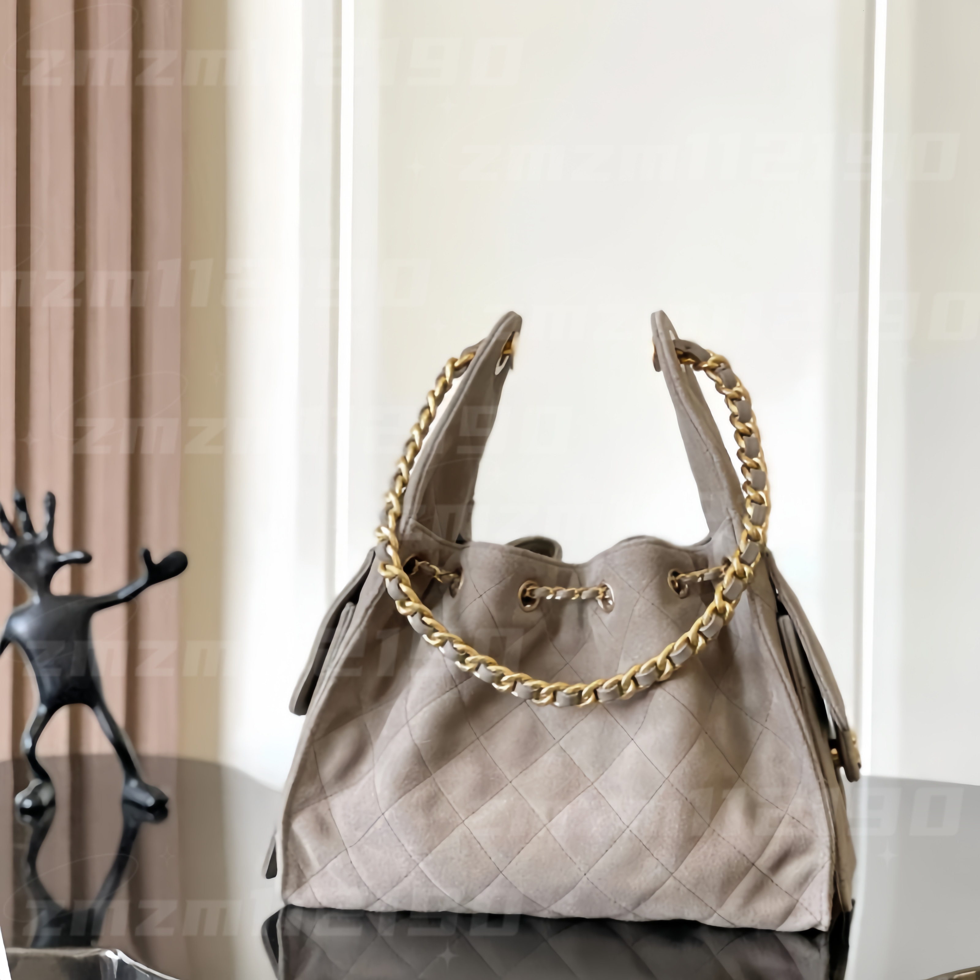 Design Shoulder Bag With A Slanted Crossbody Strap 25C Designer Women Handbags Designers Tote Bucket Bags Hobo Bag With Drawstring Strap And Bucket-shaped
