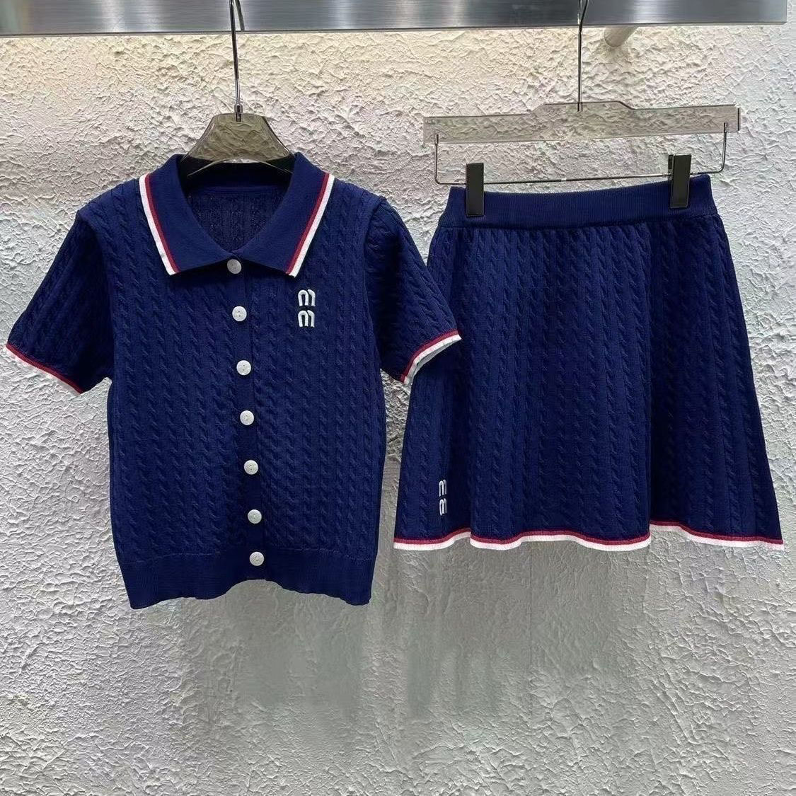 Designer womens Two piece Dress hip hop knit Short-sleeved T-shirts sweater womens top with skirt sexy clothing sets S-L