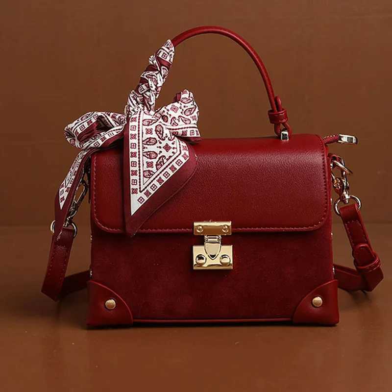 Top Quality Brand High Quality New Style Free Delivery Designer Bag Womens Genuine Leather 2024 New Fashionable And Retro Small Square Handbag Hand-he