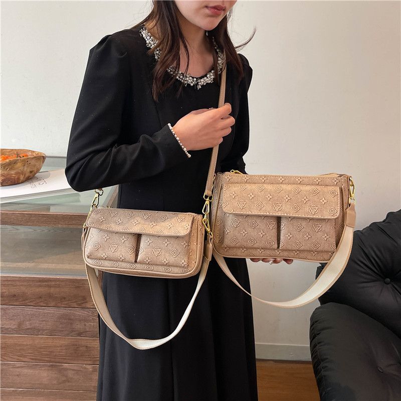 2025 New Light Luxury Women's Multi functional Old Flower Broadband Single Shoulder Underarm Patch French Designer Fashion Crossbody Bag