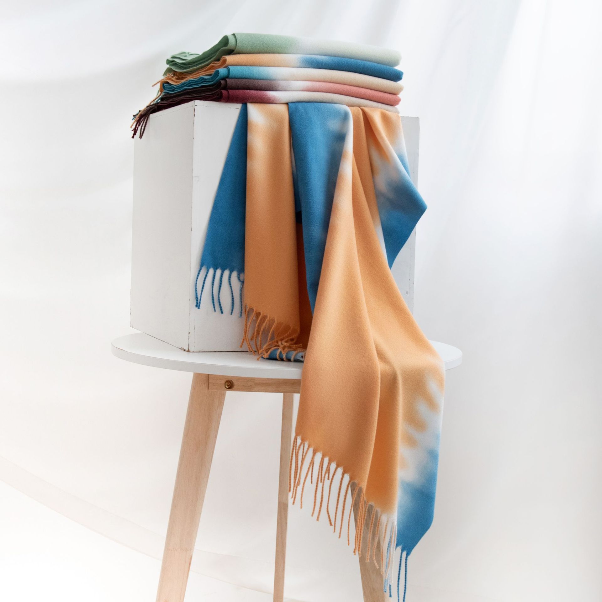 K246 Celebrity style cashmere feel scarf autumn and winter Korean imitation cashmere girls high-end 2024 shawl warm neck scarf