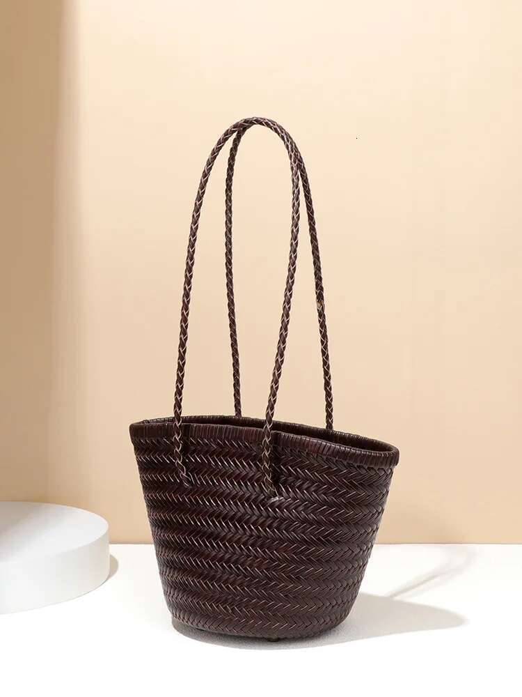 New French Retro Top Layer Cowhide Hand-Woven Single Shoulder Bucket Bag Niche Genuine Leather Vegetable Basket