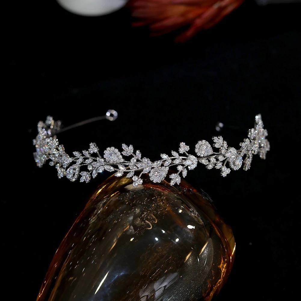Fashion Vine Leaves Crystal Hair Band Bridal Tiaras Headband for Women Wedding Hair Accessories Party Headpiece Bridesmaid Gifts 250318