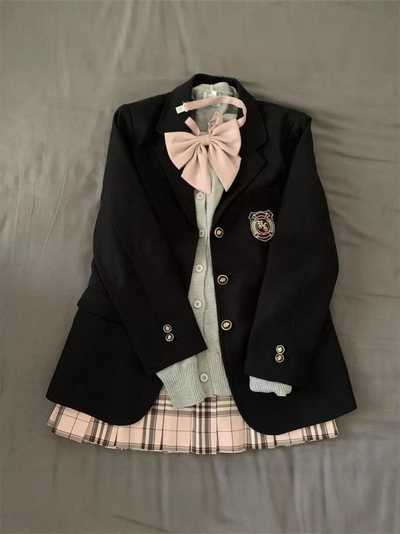 G327Elegant Female University Wear - Chic Black & Dark Blue Three-Pocket Suit Jacket with Professional Look