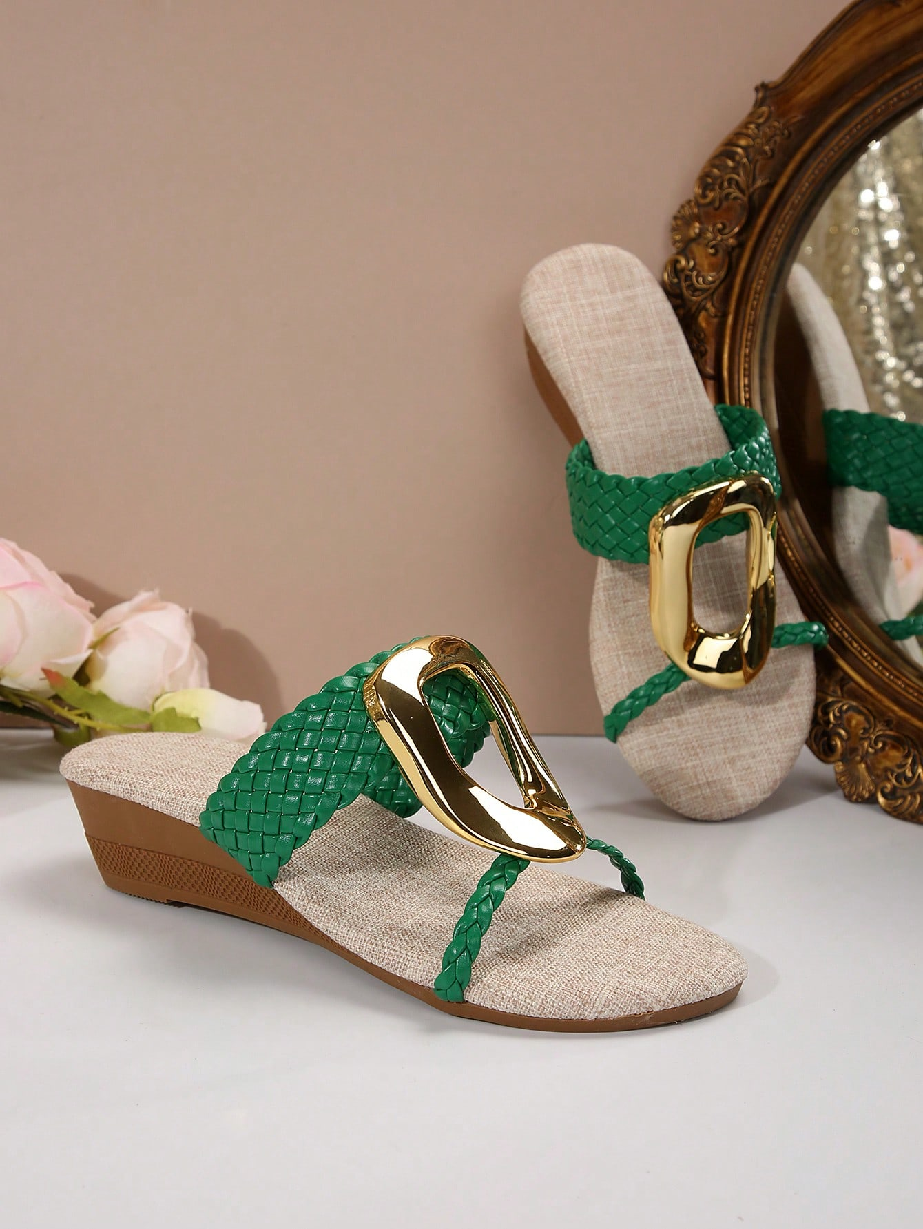 Elegant Single-Strap Metal Buckle Sandals Comfortable & Trendy