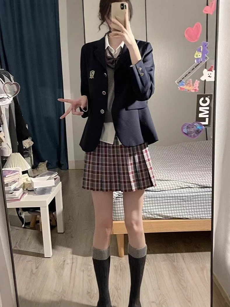 G327Elegant Female University Wear - Chic Black & Dark Blue Three-Pocket Suit Jacket with Professional Look