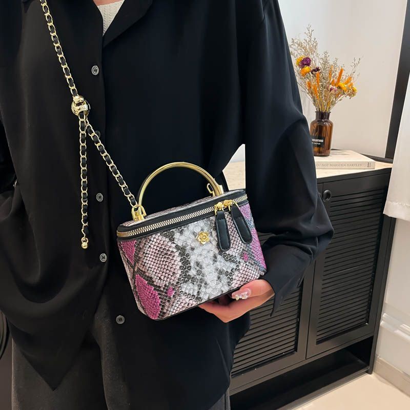 2025 new French women's handbag designer fashionable snake skin pattern single shoulder small box square crossbody bag