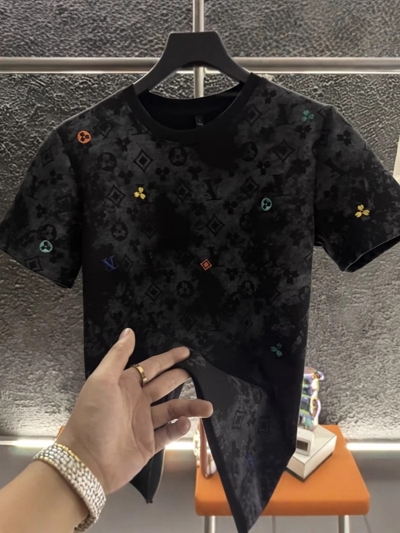 2025 new designer original summer short-sleeved fashion men's T-shirt simple and versatile fashion T-shirt short-sleeved