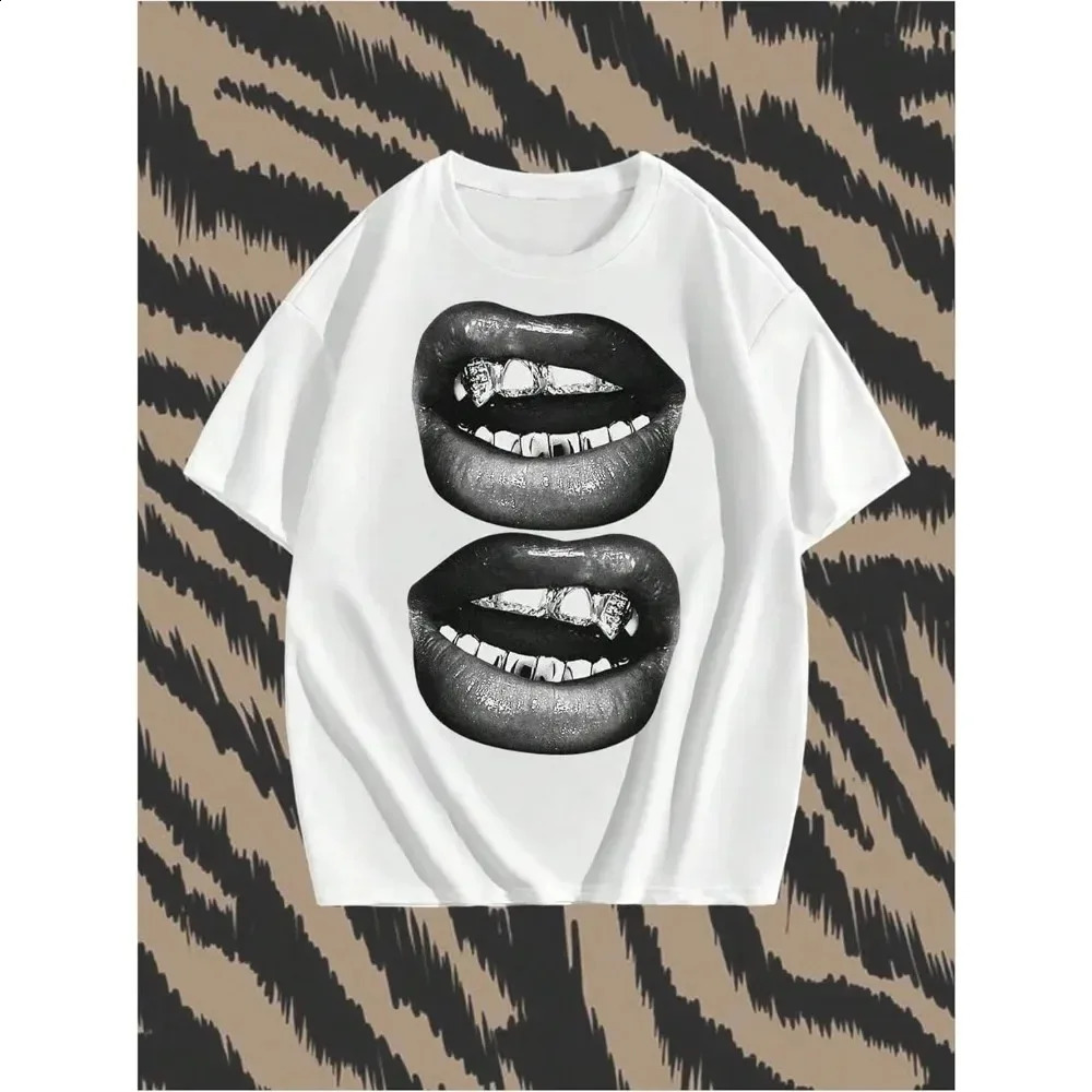 Mens Graphic Tee with Lip Pattern Stylish Short Sleeve Crewneck T-Shirt for Streetwear Enthusiasts men clothing shirts 250327