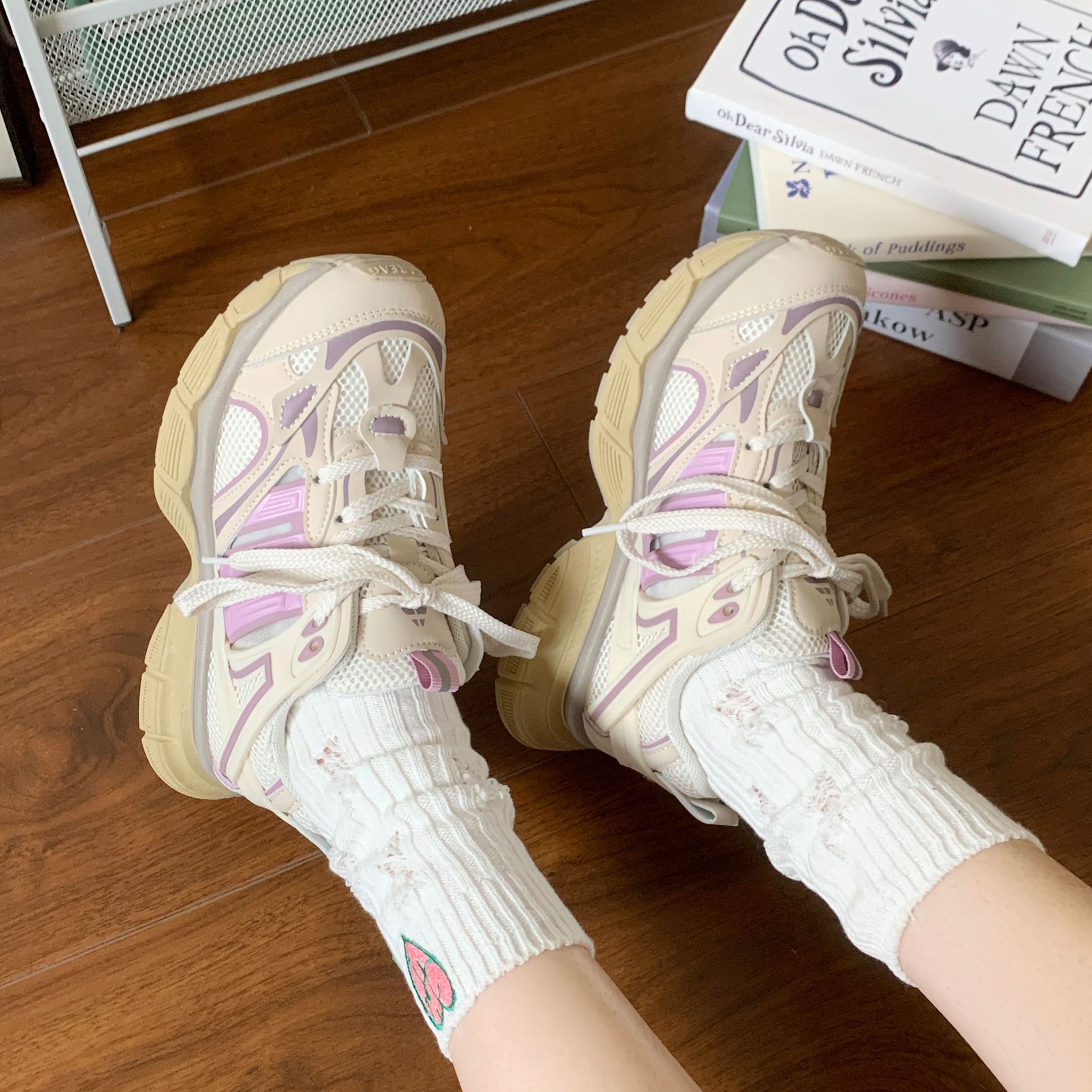 Women's white thick-soled dad shoes new style for 2025 summer mesh lightweight sports shoes