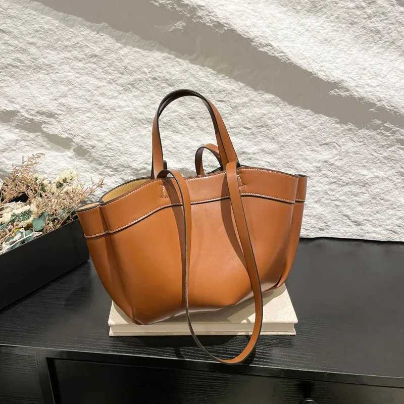2025 High Quality PU Large Capacity Handbag Solid Color Popular Fashion Shoulder Bag Z250328