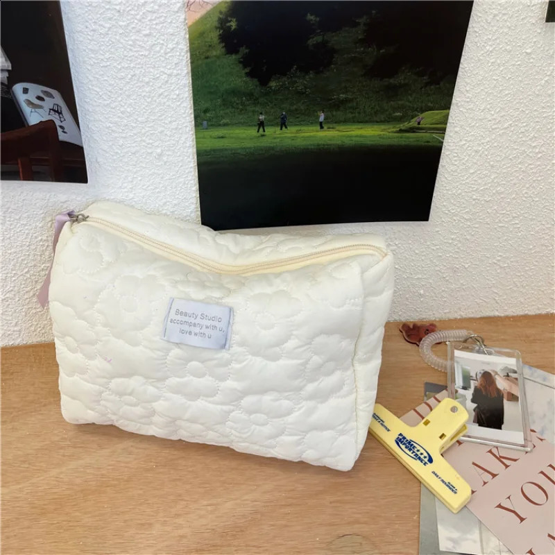 Flower Pattern Women Makeup Bag Toiletries Cosmetic Organizer Zipper Bag Travel Wash Pouch Cosmetic Bag Female Make Up Bags 250328