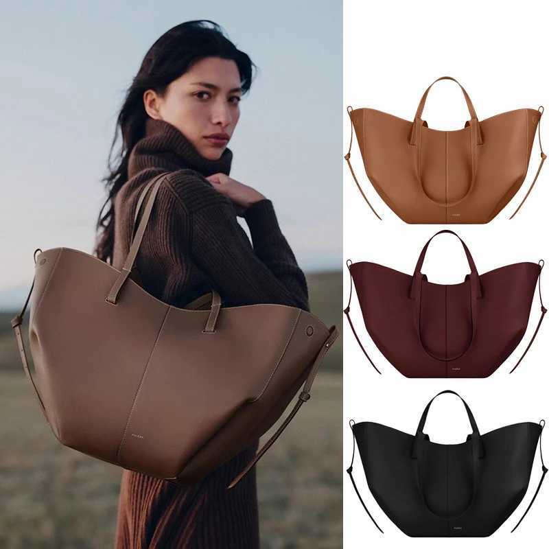 Large capacity wing bag ten font handbag European and American niche bucket arm pit handbag fashionable elegant classic style Z250328