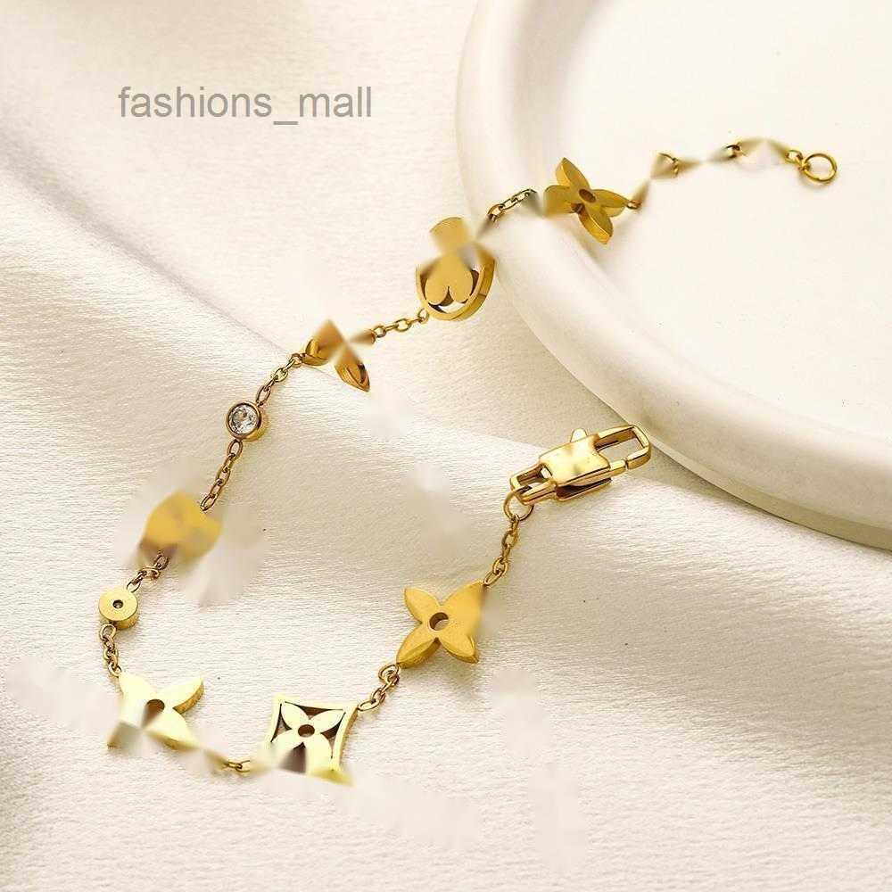Designer bracelets jewelrys Womens Bracelet Wristband Cuff Chain Jewelry Crystal 18K gold plated stainless steel bracelet