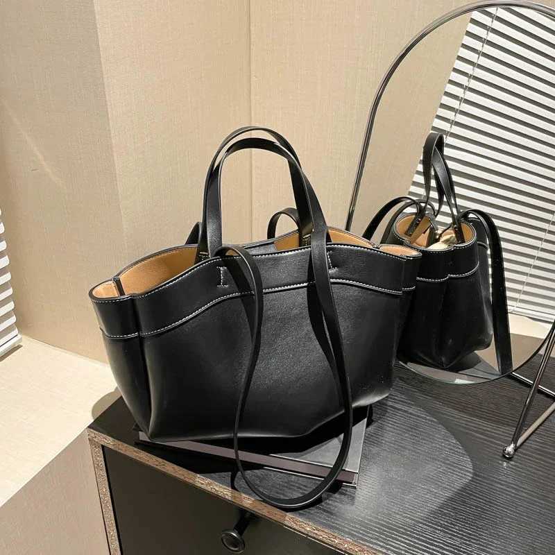 2025 High Quality PU Large Capacity Handbag Solid Color Popular Fashion Shoulder Bag Z250328