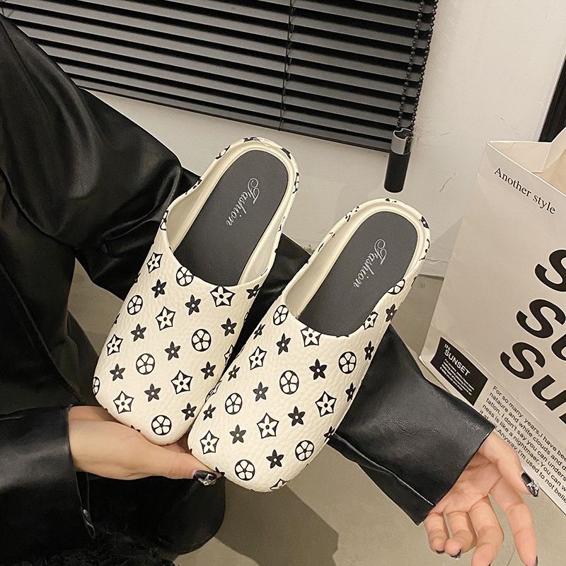 Free Shipping 2025 New Design Women's Patterned slippers Stylish Versatile Non-Slip Outdoor Comfort Sandals