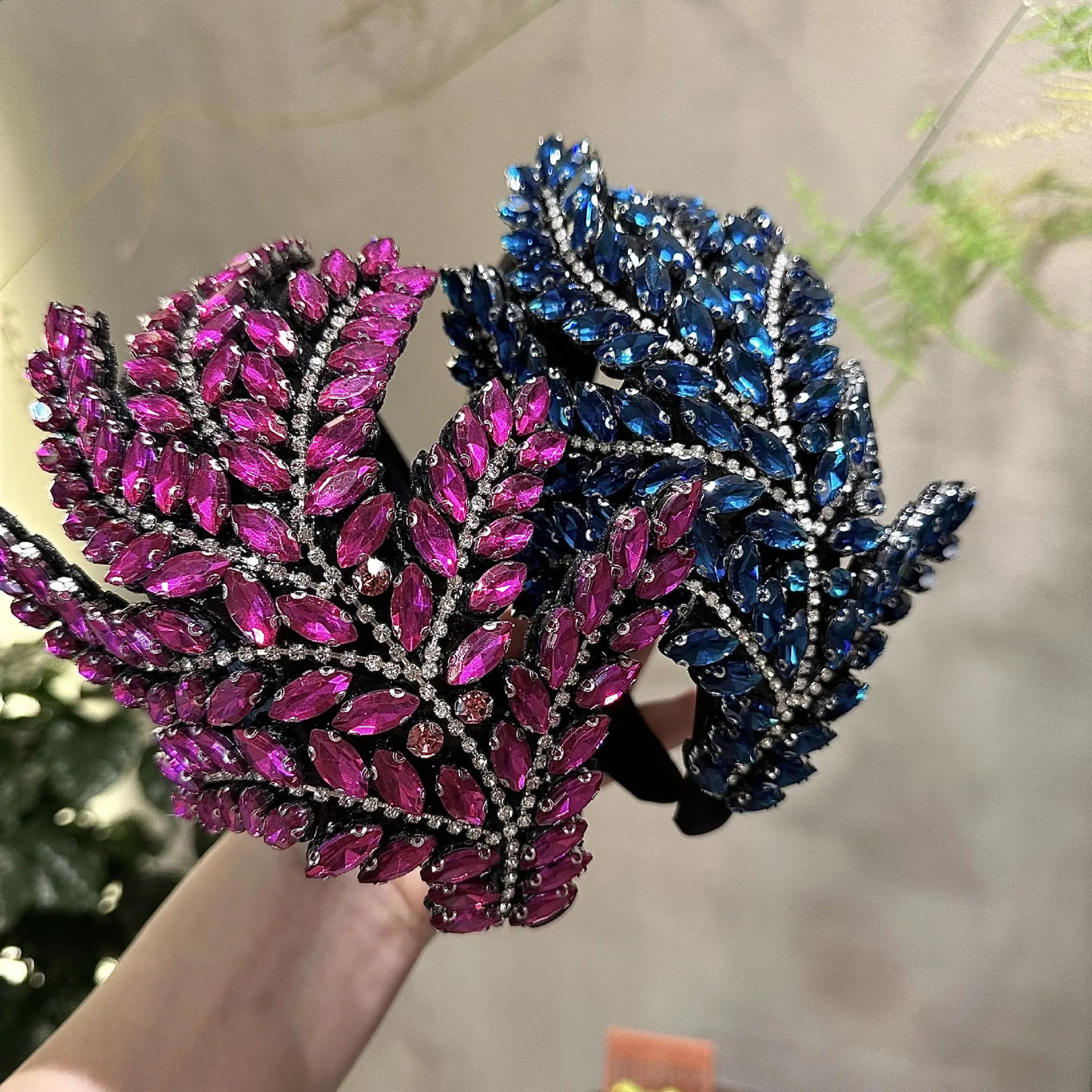 Rhinestone Maple Leaf Headband Bling Sparkly Crystal Diamond Hairband Fashion Padded Head Band for Girls Women Hair Accessories 250318