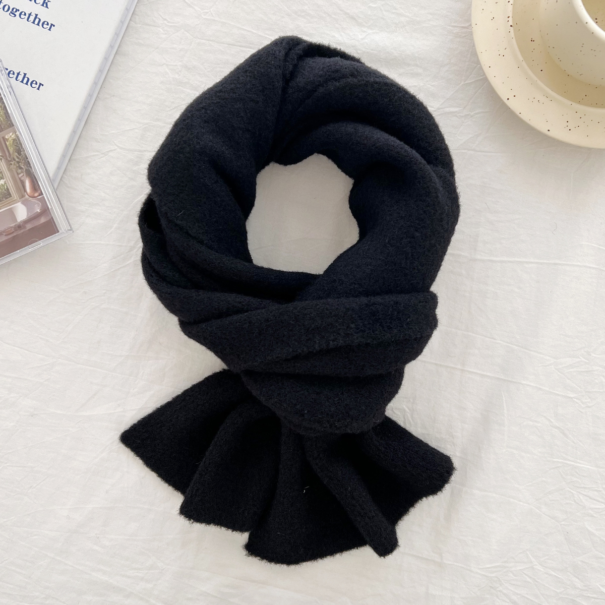 K242 2024 Korean new knitted wool soft waxy scarf for women winter fashion versatile couple style warm neck scarf