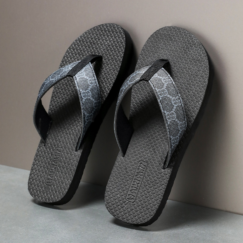 free shipping high quality 2025 new arrival flip-ps men casual fashion trend slippers outdoor beach summer sandals plus size 38-45 NEW black brown