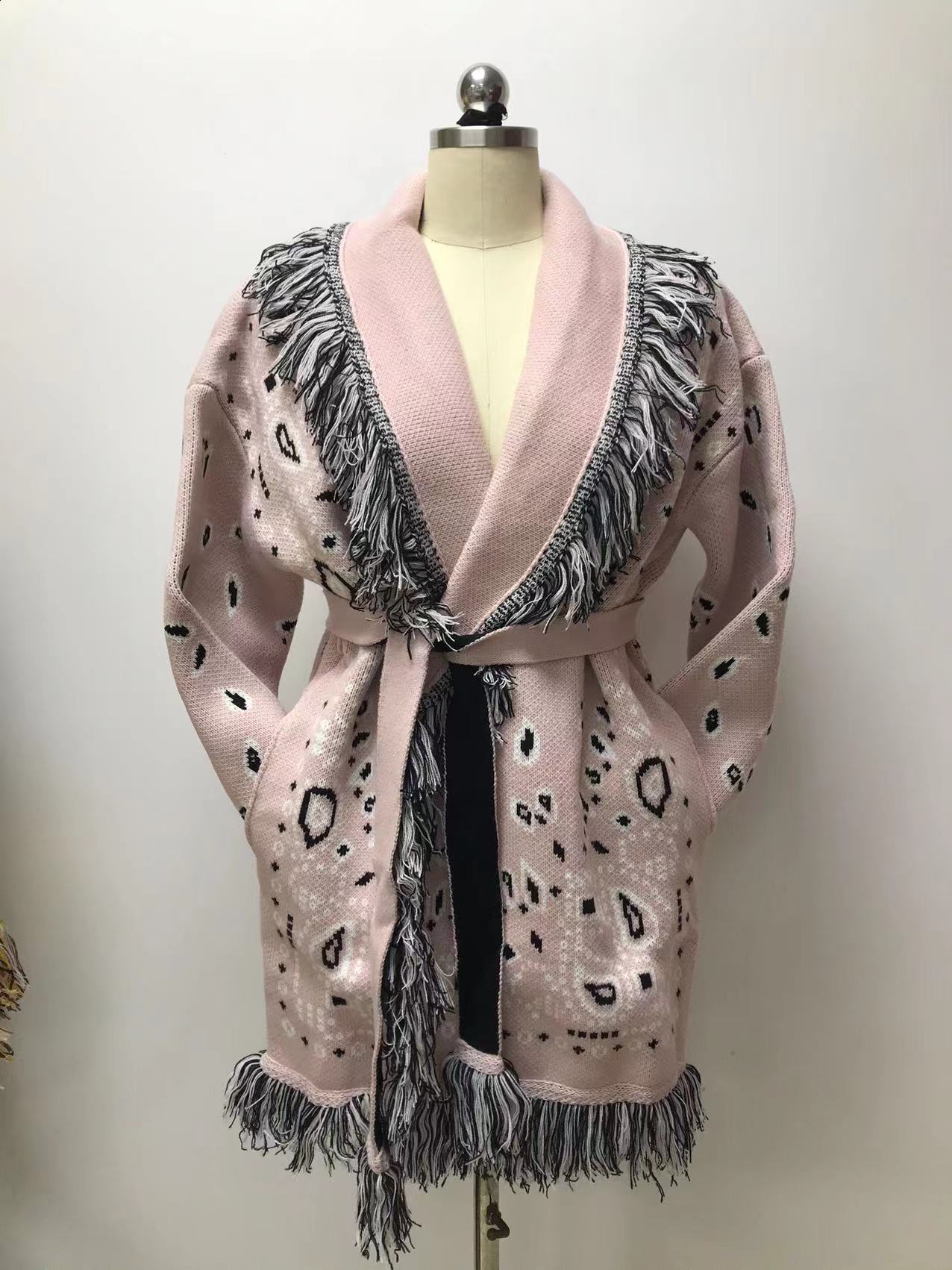 Autumn and winter thick tassel jacquard mid length cardigan womens loose color blocked lapel sweater jacket 230324