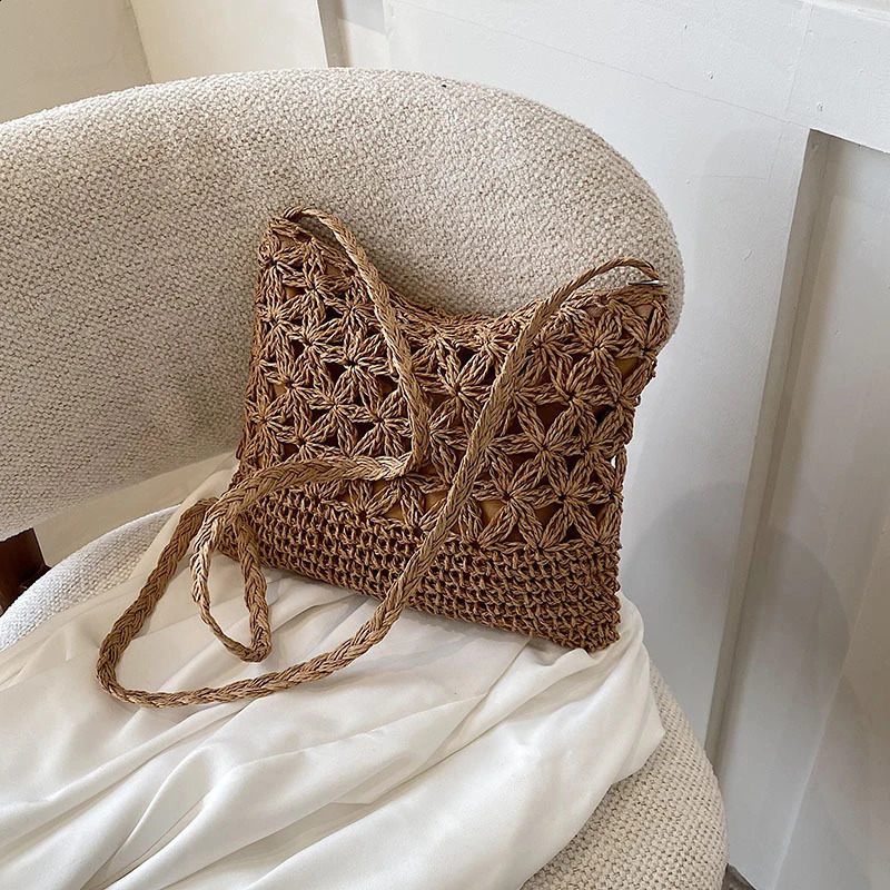 2025S New Free Shipping Designer Bag Small Fresh Crossbody Womens Straw Shoulder Niche Versatile Woven Bag Simple And Fashionable Handbag