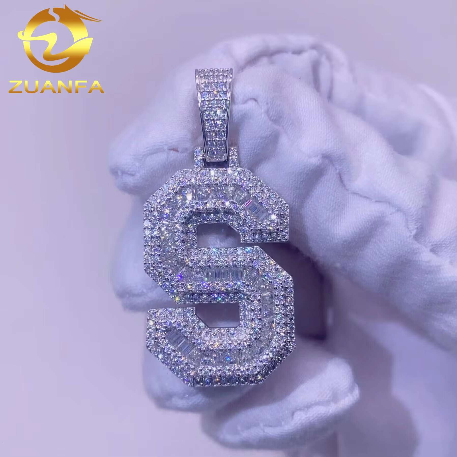 Jewelry Vvs Diamond Iced Out Hip Hop Gold Plated baguette Moissanite Letter Pendant Necklace