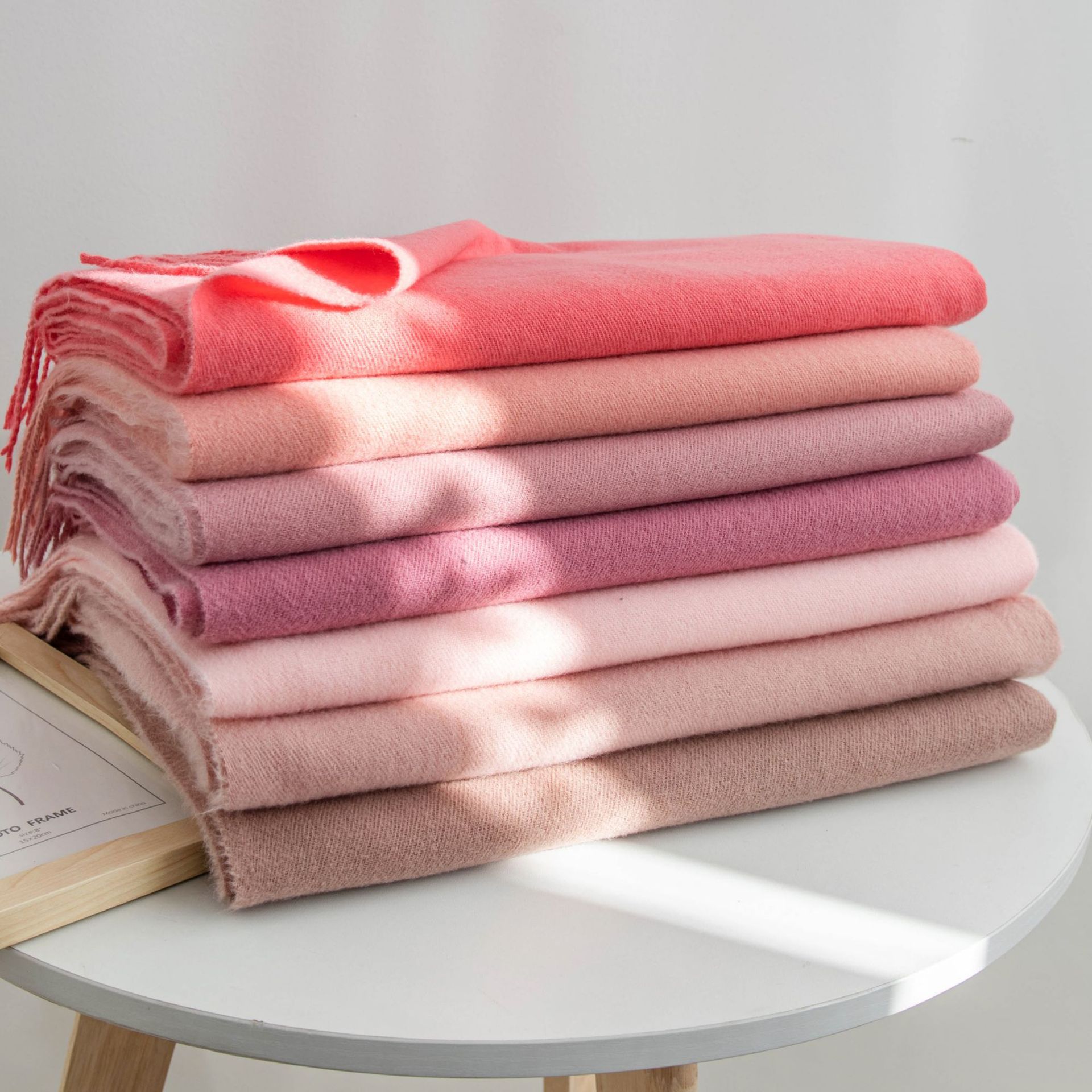 K254 Celebrity style cashmere feel scarf autumn and winter Korean imitation cashmere girls high-end 2025 shawl warm neck scarf