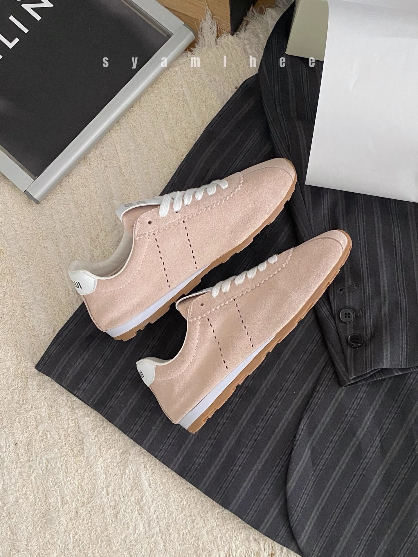 designer shoes 2025 new Women's old soft leather casual sports shoes women's sneakers German training shoes