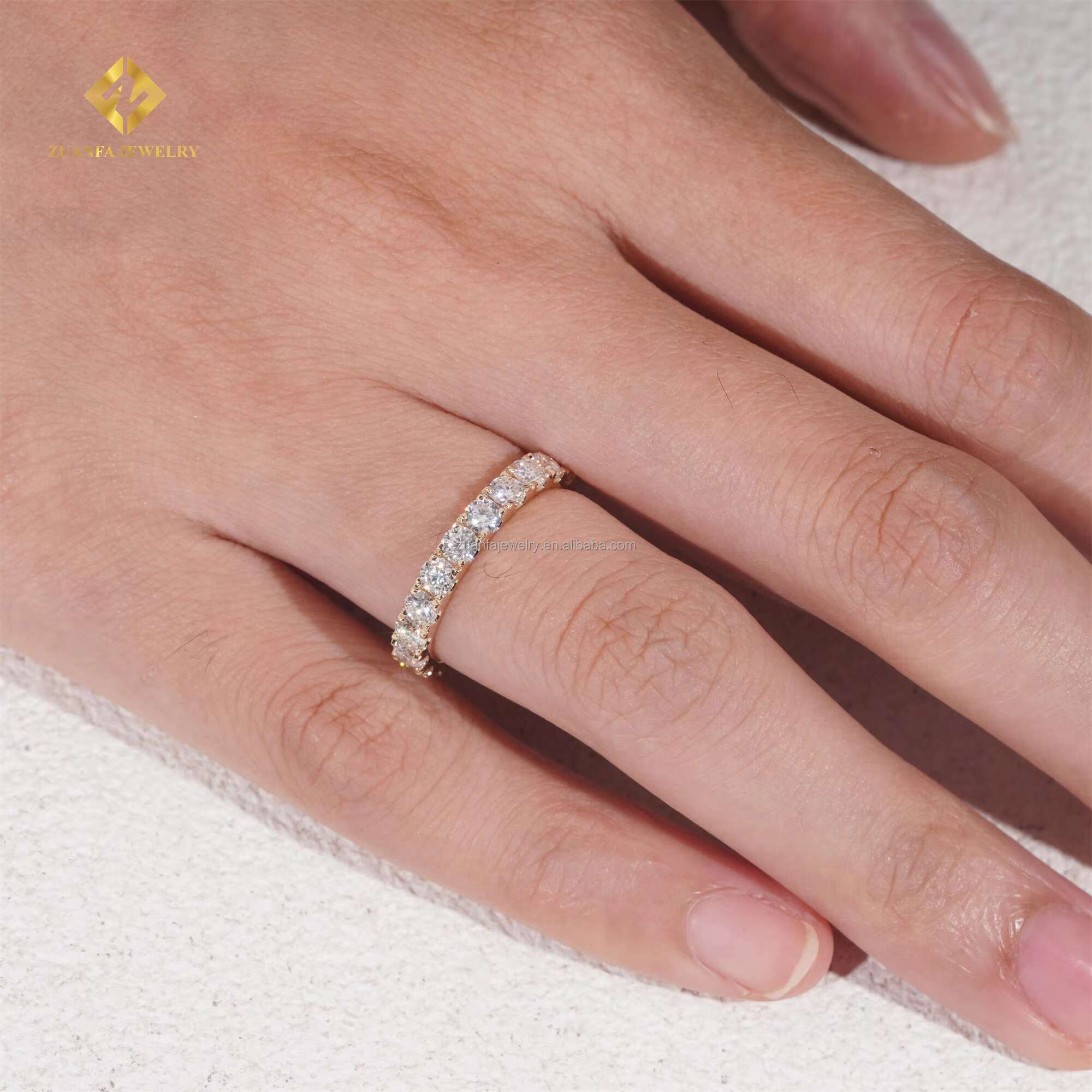 Custom Made Fully Iced Out GRA Certificate Bridal Jewelry 14k Gold 3mm VVS1 Moissanite Diamond Female Engagement Band Ring