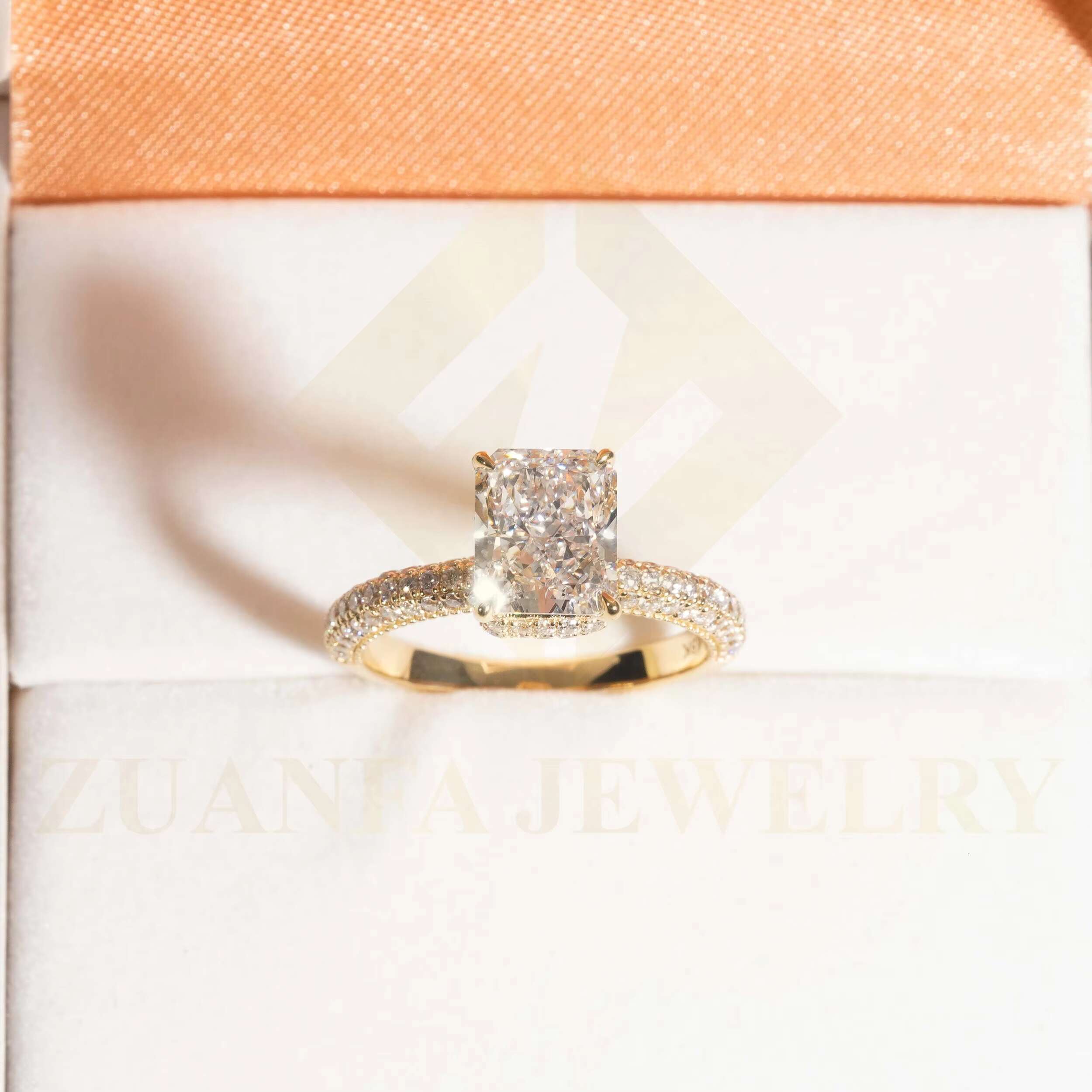 Radiant Cut D VS1 Lab Grown Diamonds Rings 18K Solid Gold Engagement Lab Diamonds Rings for Women