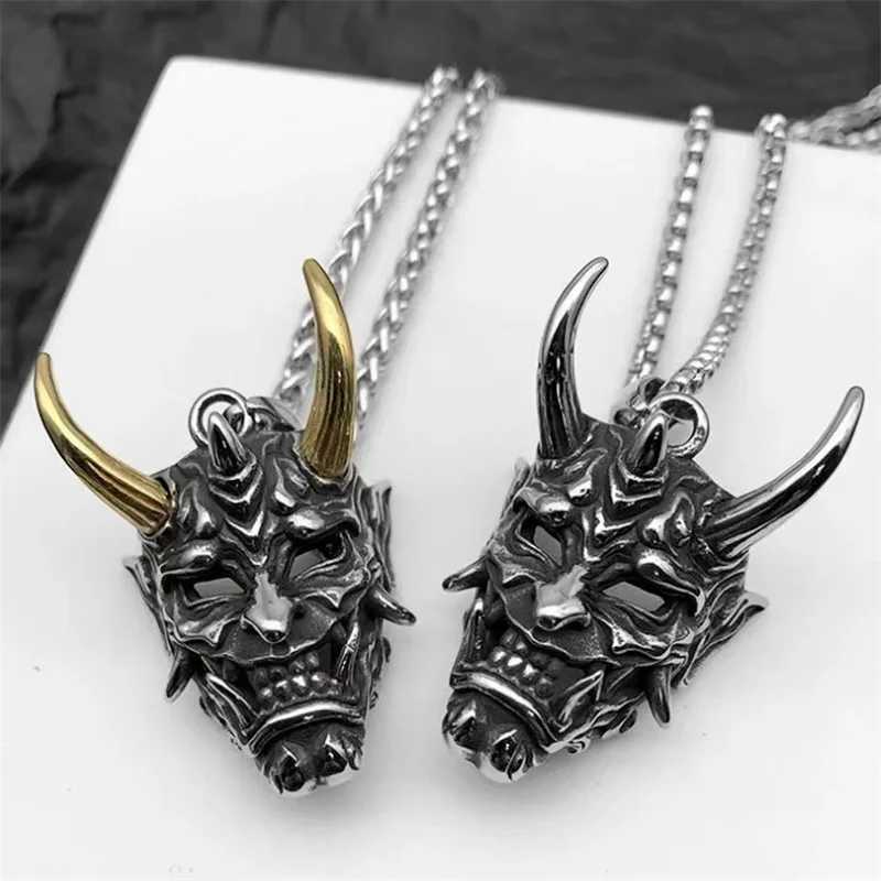 Mens retro grimace mask pendant necklace exquisite punk hip-hop personality unique design necklace jewelry Halloween gift Y250329