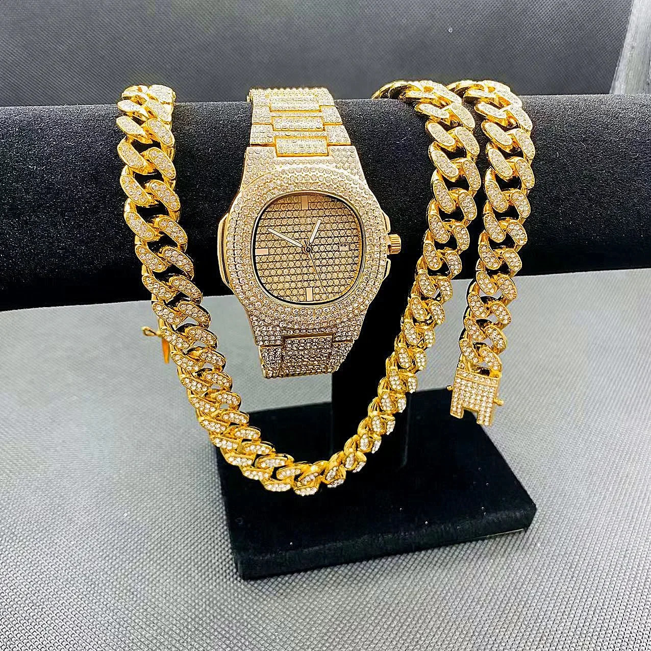 Iced Out Watch Necklace Bracelet Mens Hip Hop Jewelry Set Miama Cuban Link Chain Necklace Jewelry Blinked Out Golden Clock 250328